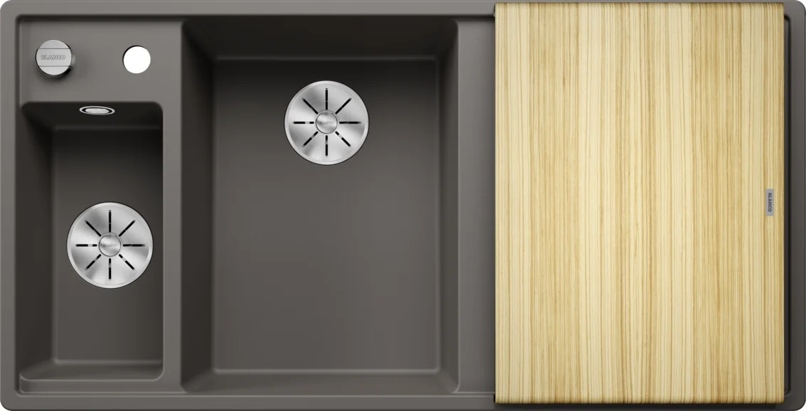 Zlew kuchenny Blanco Axia III 6 S – zlew silgranitowy, 100 × 51 cm, mała komora po lewej stronie, z akcesoriami: drewniana deska do krojenia, stalowa miska, szary wulkan