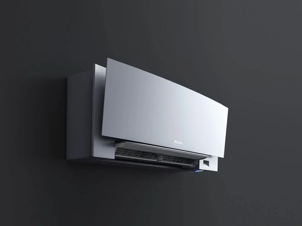 Nová Emura v matnej striebornej 2,0 kW