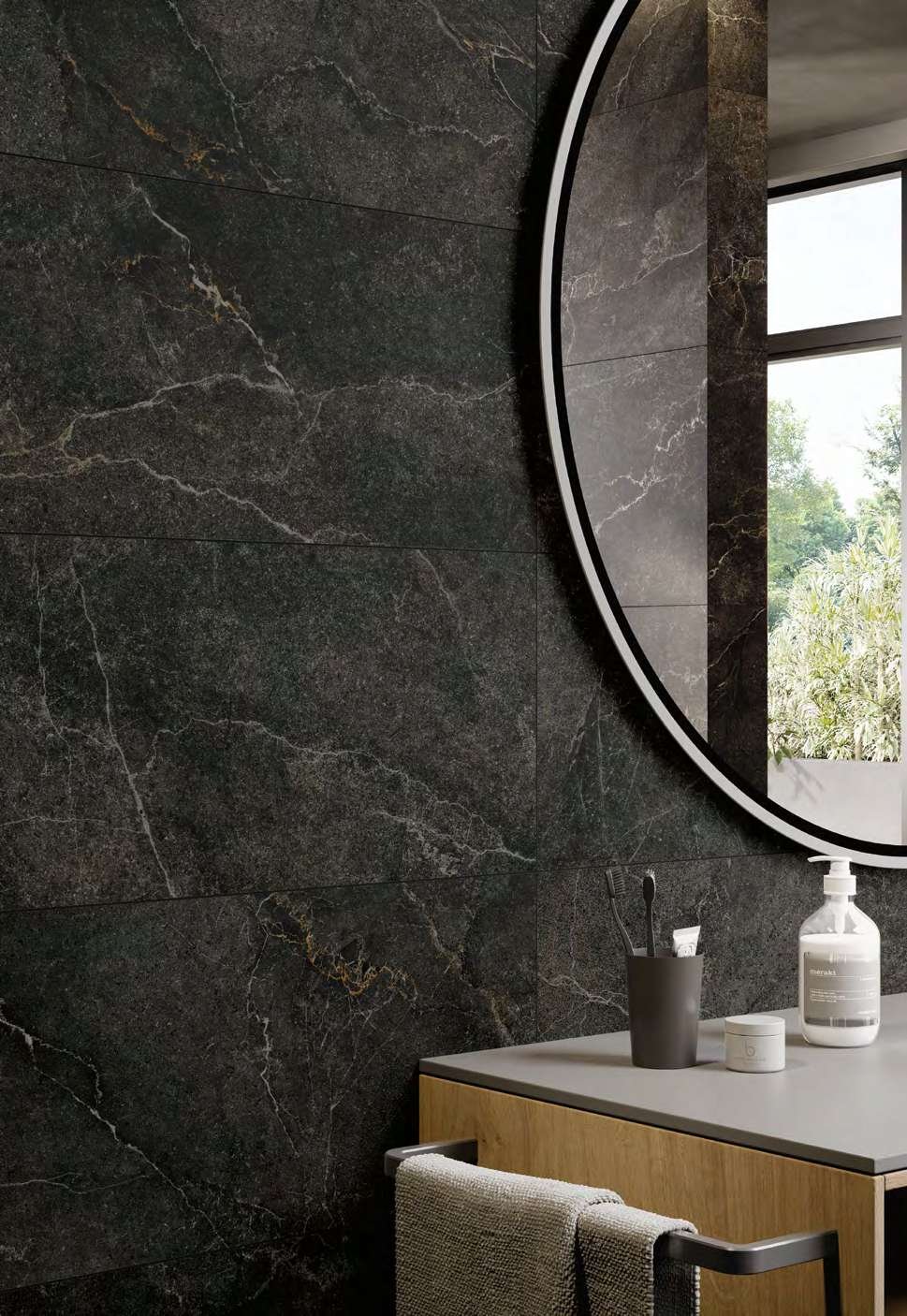 La Fabbrica Noble Stone Dark