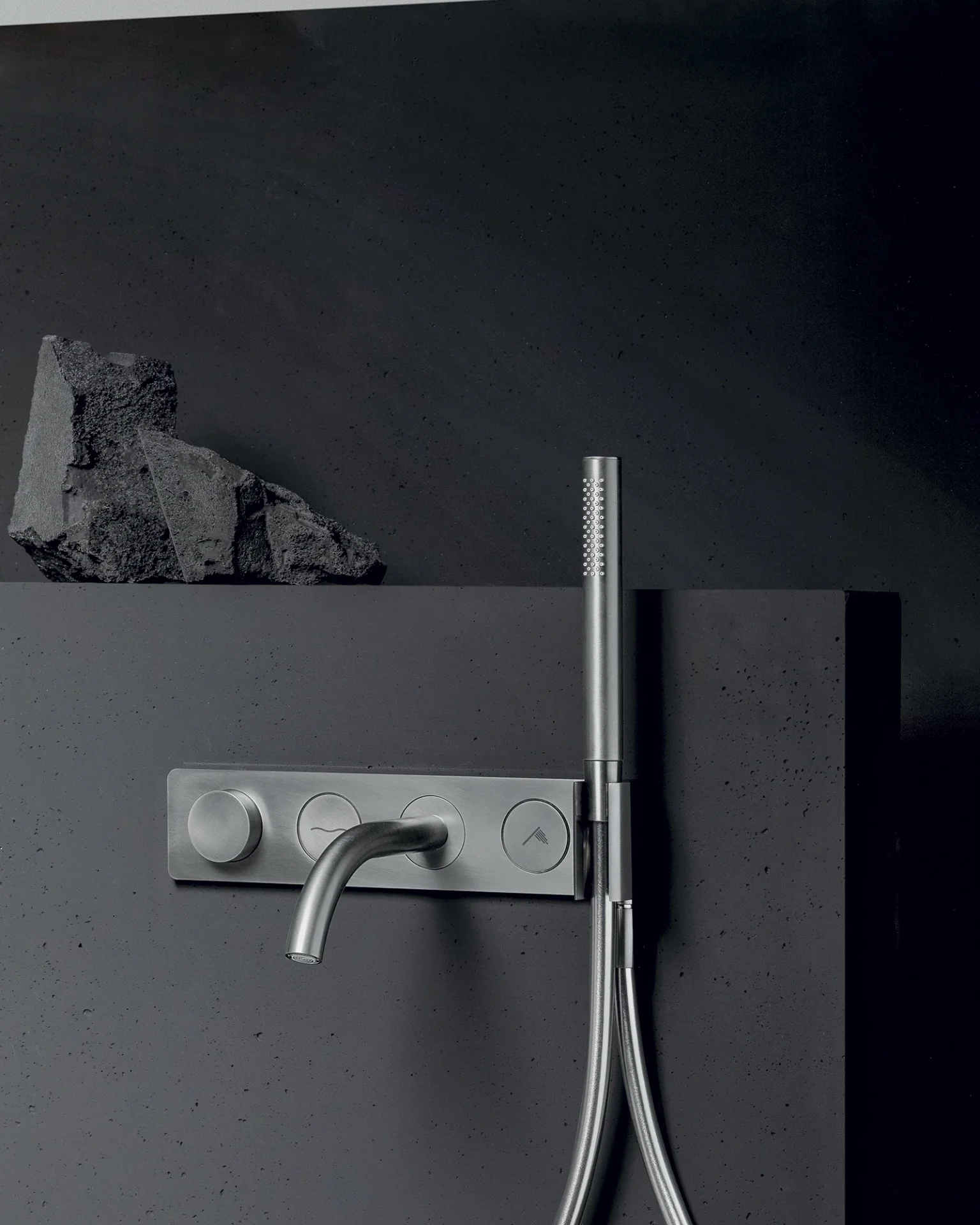 Zucchetti Hoop 2-Button Thermostatic Bath/Shower Mixer ZHO825